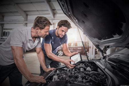 Услуги СТО - ремонт двигателя и кузова автомобиля
