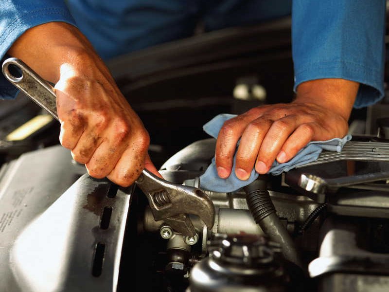 О безопасности при проведении ремонтных и профилактических работ в автомобиле