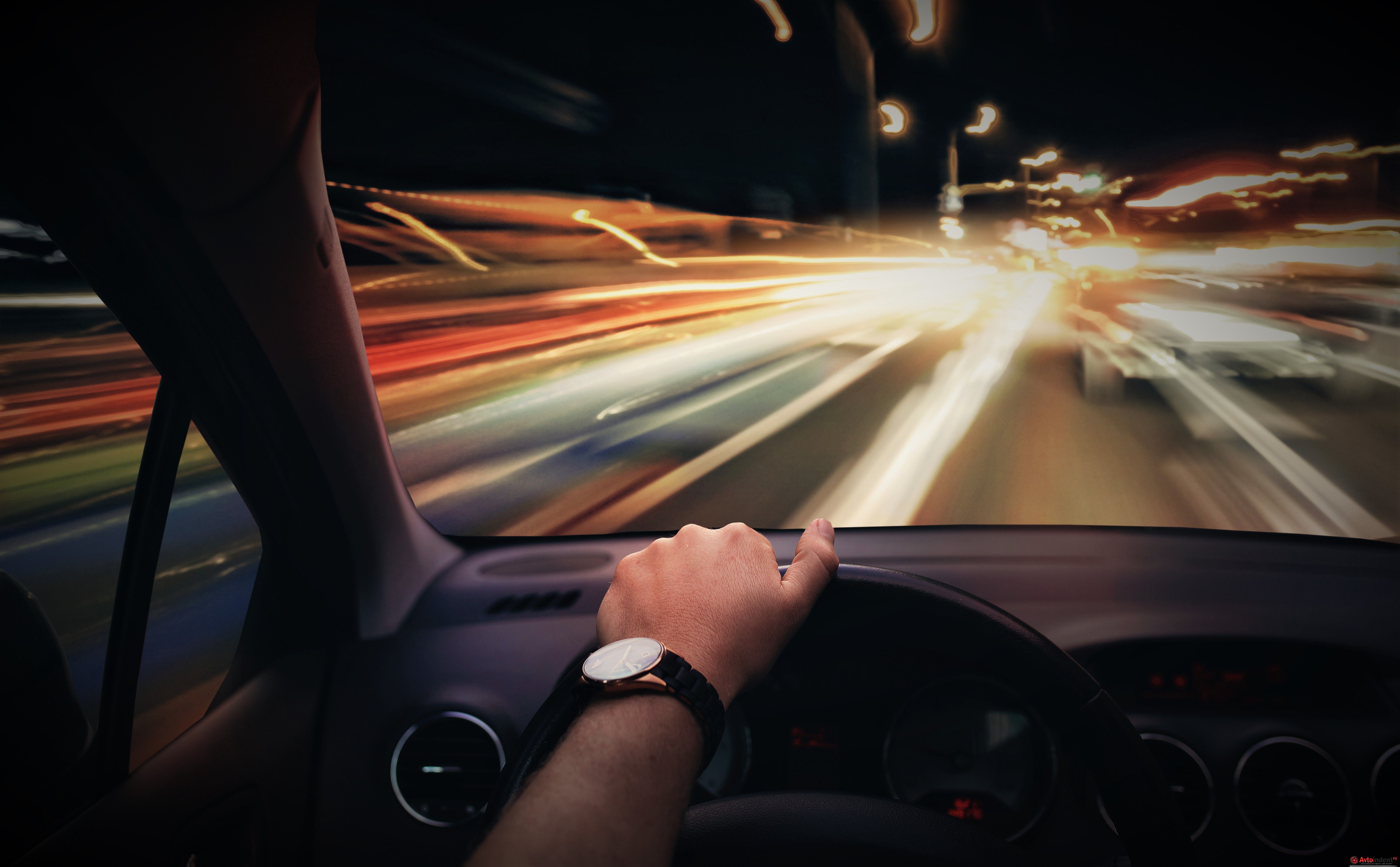Важность вождения для водителя при движении в ночное время суток