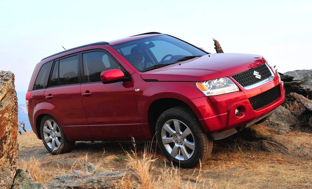 Автомобиль Suzuki Grand Vitara